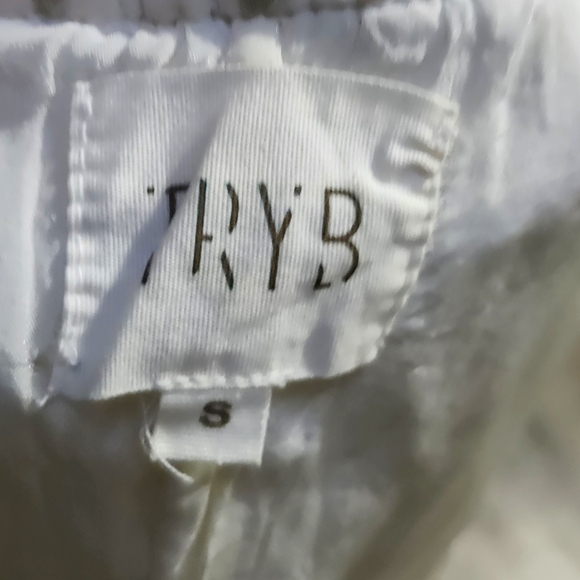 Boho style mini skirt. Size small. Firm On Price. Thank you. - Picture 2 of 12